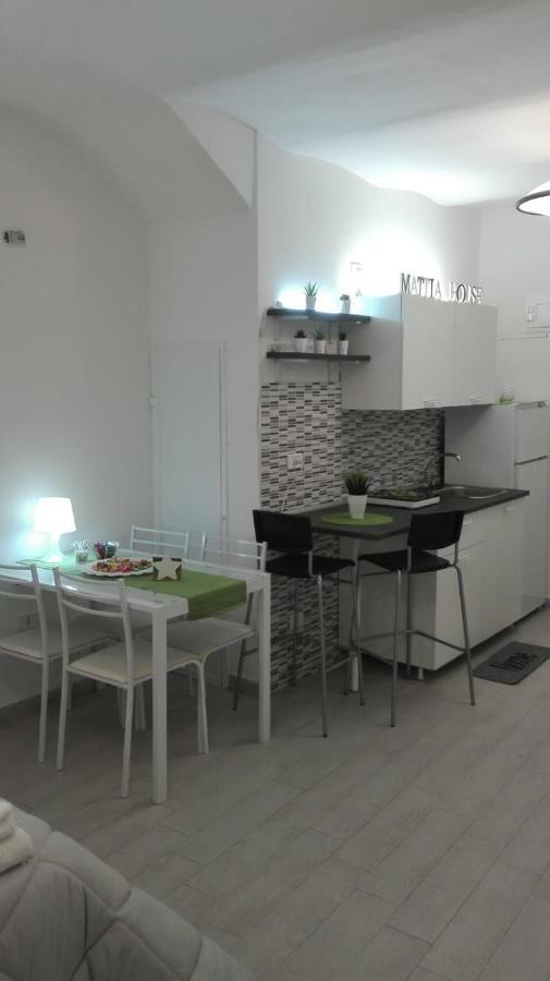 House Mattia Bari Exterior foto